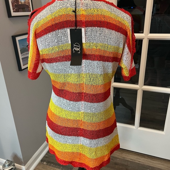 Dolce Cabo micro mesh sequined striped v neck cold shoulder top sz M NWT - Picture 4 of 10